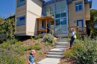 Дом из грузовых контейнеров — реальность?