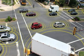 Автомобили будут говорить друг с другом